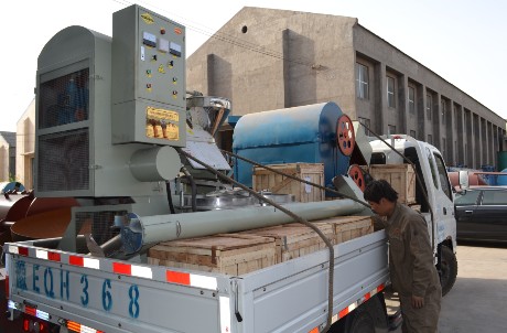 �͑��c���Z��ӆ������ե�͙C�İl